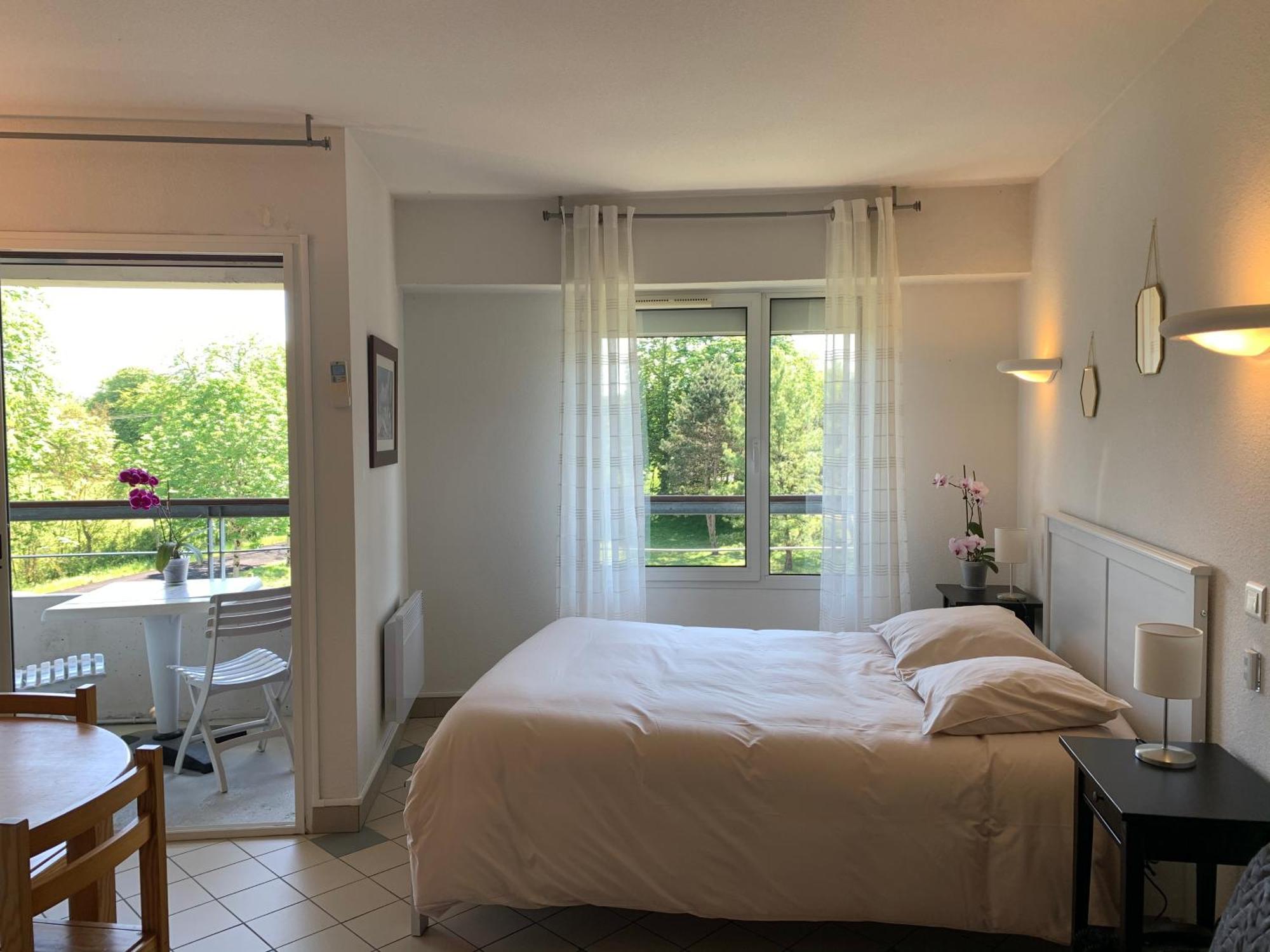 Residence "Les Fontaines" Des Thermes De Castera-Verduzan Exterior photo